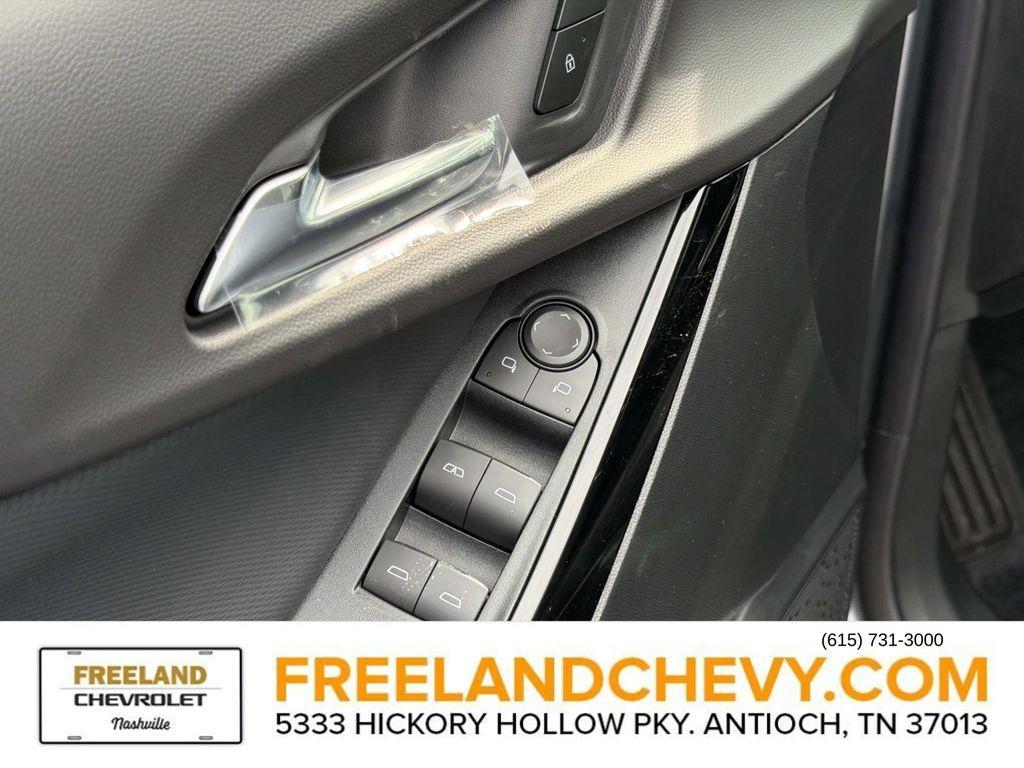 new 2026 Chevrolet Equinox car, priced at $30,495