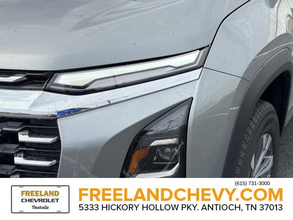 new 2026 Chevrolet Equinox car, priced at $30,495