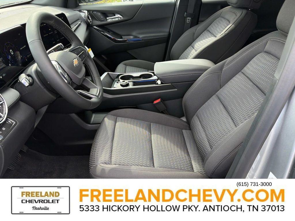 new 2026 Chevrolet Equinox car, priced at $30,495