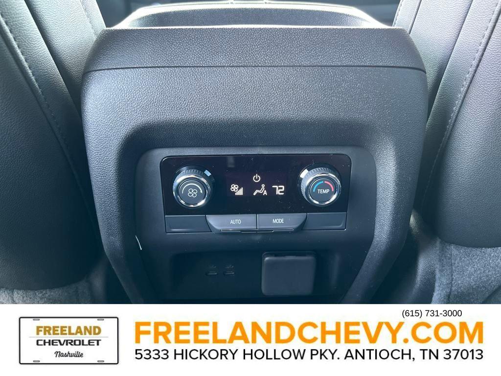 new 2025 Chevrolet Traverse car, priced at $47,869