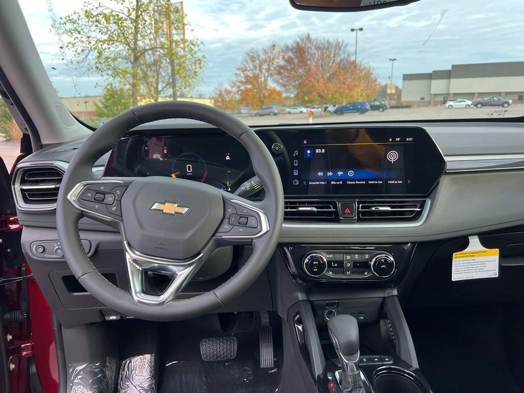 new 2025 Chevrolet TrailBlazer car, priced at $28,942