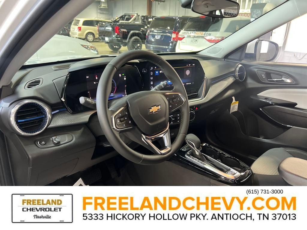 new 2025 Chevrolet Trax car, priced at $23,013