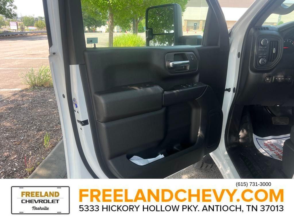 new 2025 Chevrolet Silverado 2500 car, priced at $53,568