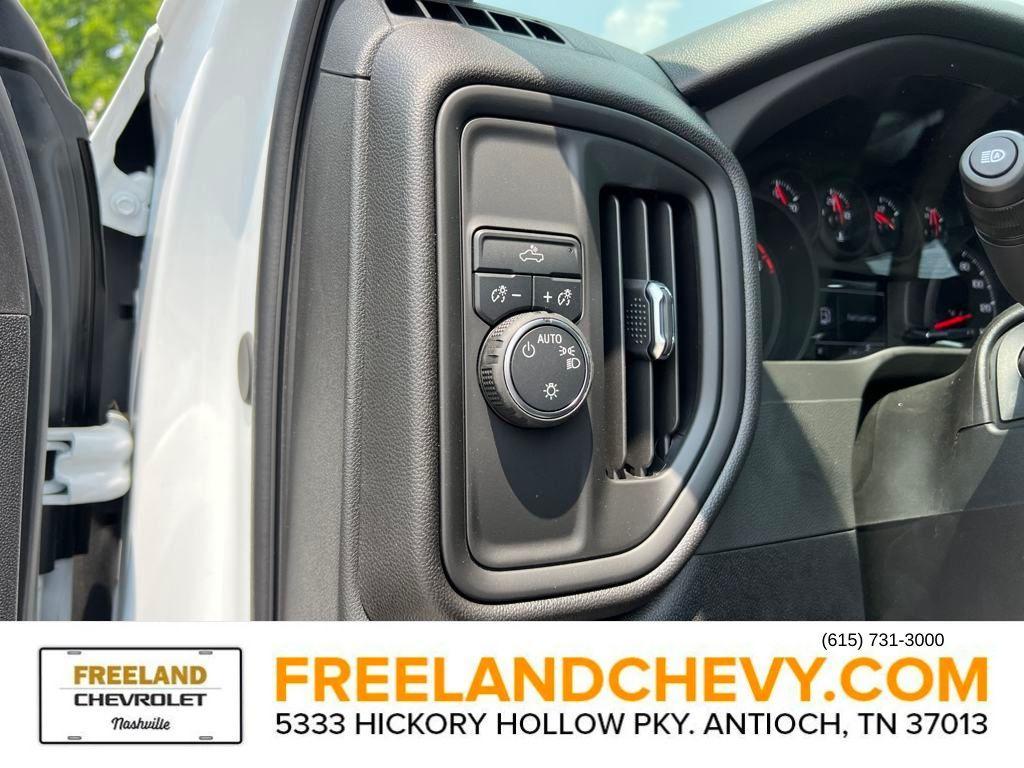 new 2025 Chevrolet Silverado 2500 car, priced at $49,428