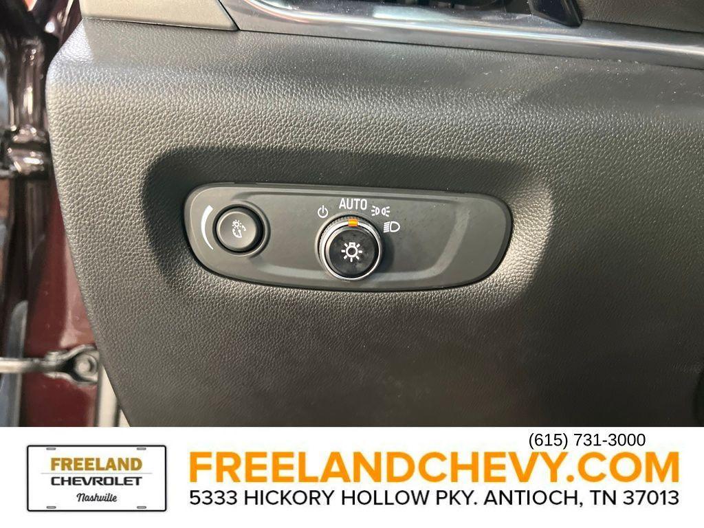 used 2022 Chevrolet Traverse car, priced at $24,095