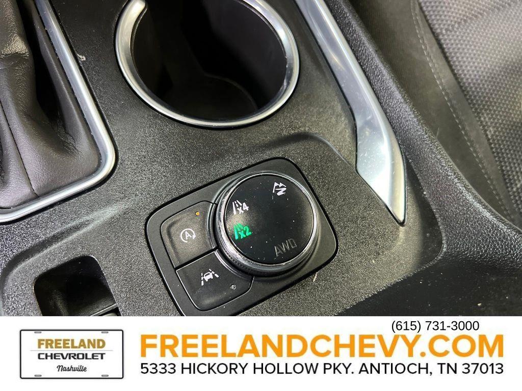 used 2022 Chevrolet Traverse car, priced at $23,704