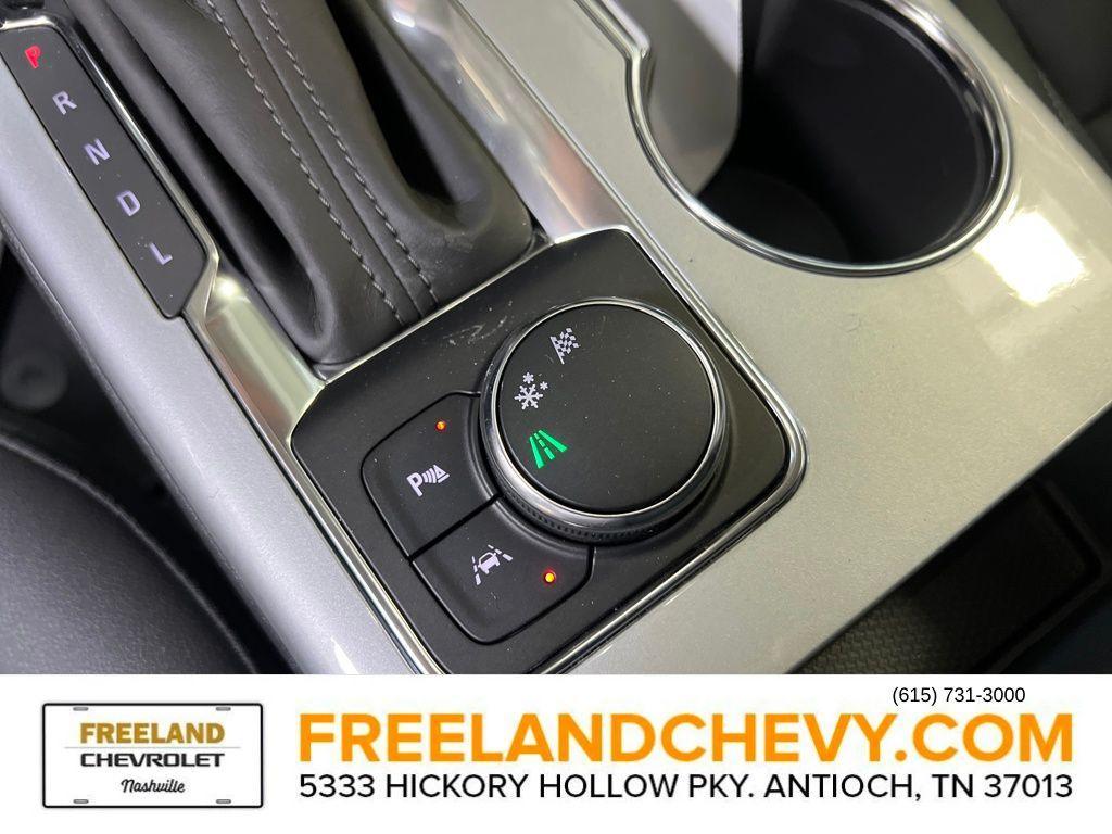 new 2025 Chevrolet Blazer car, priced at $39,094