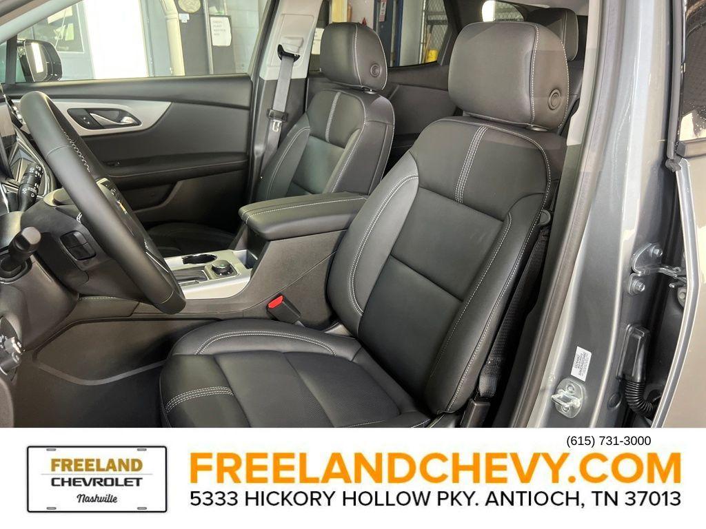 new 2025 Chevrolet Blazer car, priced at $39,094