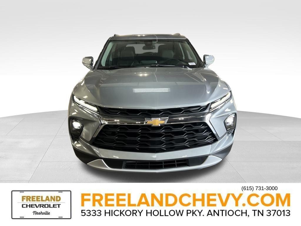 new 2025 Chevrolet Blazer car, priced at $39,094