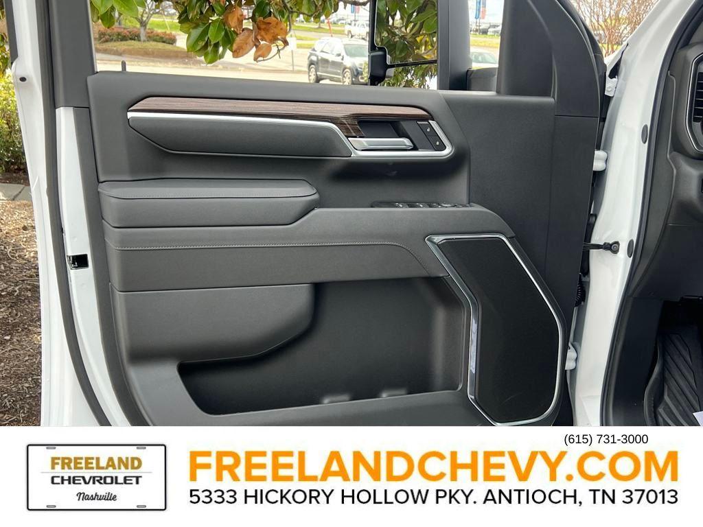 new 2025 Chevrolet Silverado 2500 car, priced at $67,685