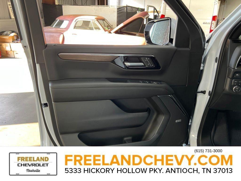 new 2026 Chevrolet Suburban car, priced at $95,607