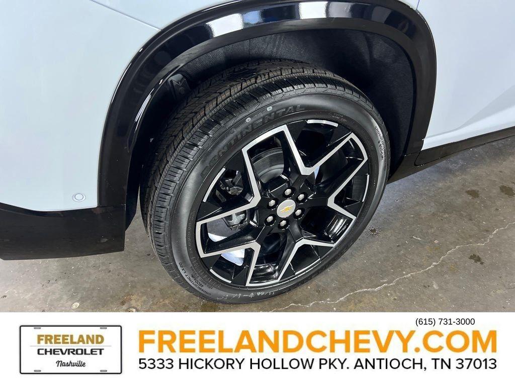 new 2026 Chevrolet Traverse car, priced at $55,645