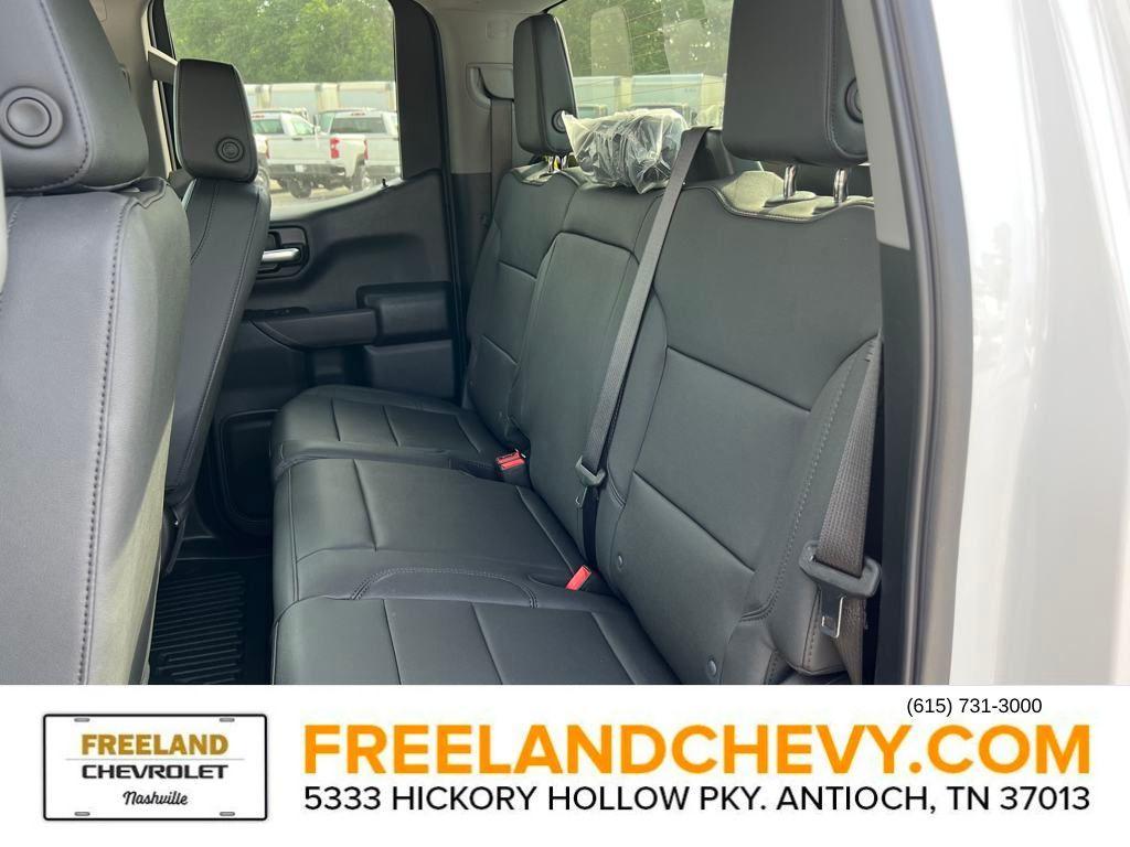 new 2025 Chevrolet Silverado 1500 car, priced at $43,220