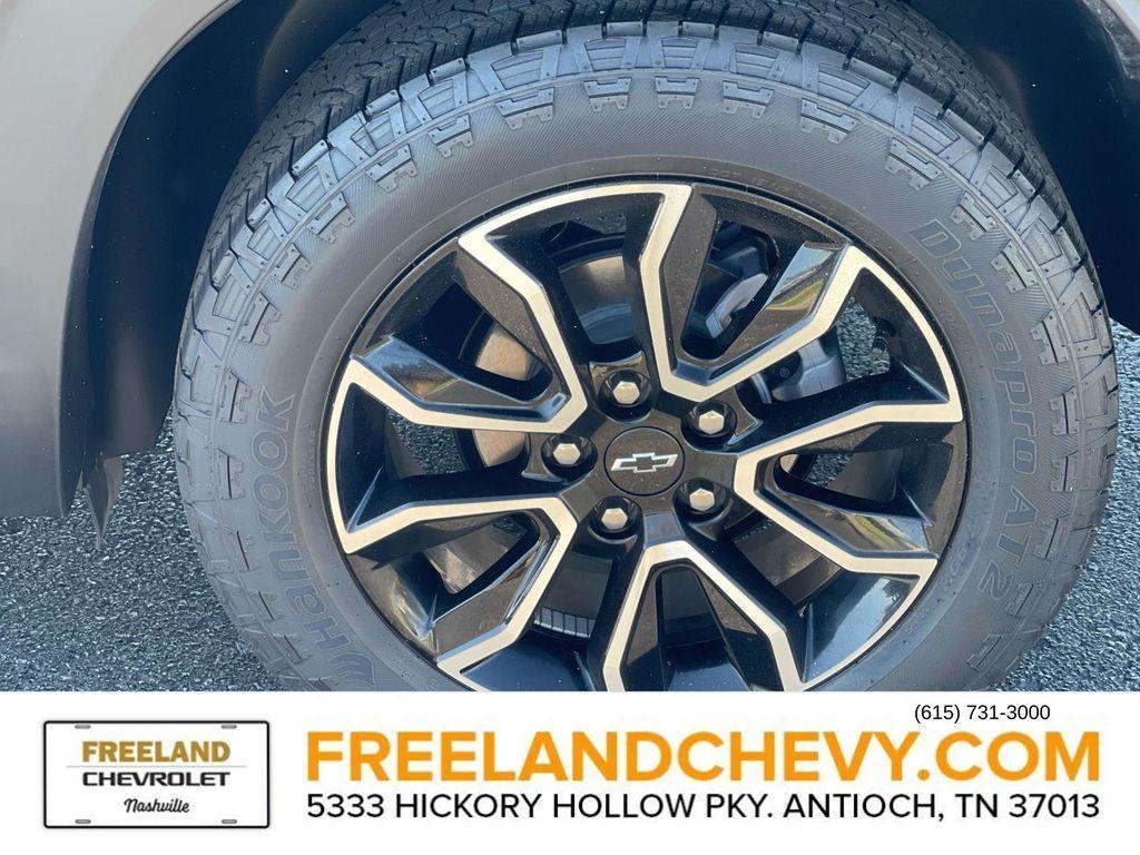 new 2025 Chevrolet TrailBlazer car, priced at $32,120