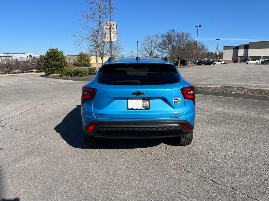 new 2025 Chevrolet Trax car, priced at $26,625