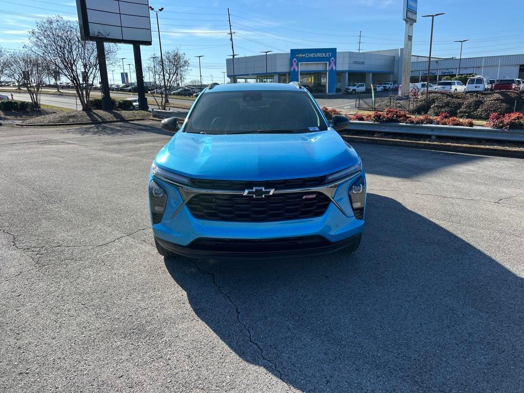 new 2025 Chevrolet Trax car, priced at $26,625