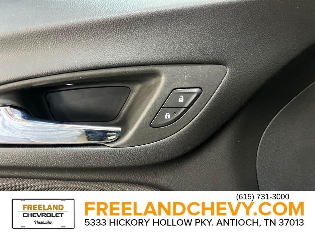 used 2023 Chevrolet Equinox car, priced at $24,879