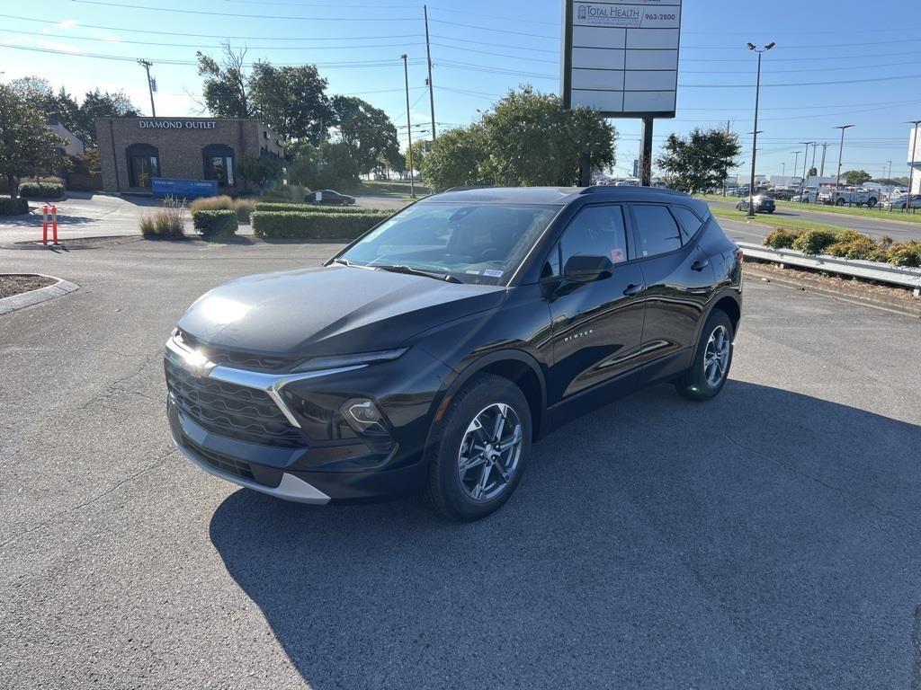 new 2025 Chevrolet Blazer car, priced at $35,060