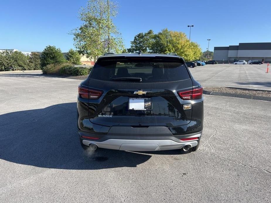 new 2025 Chevrolet Blazer car, priced at $35,060