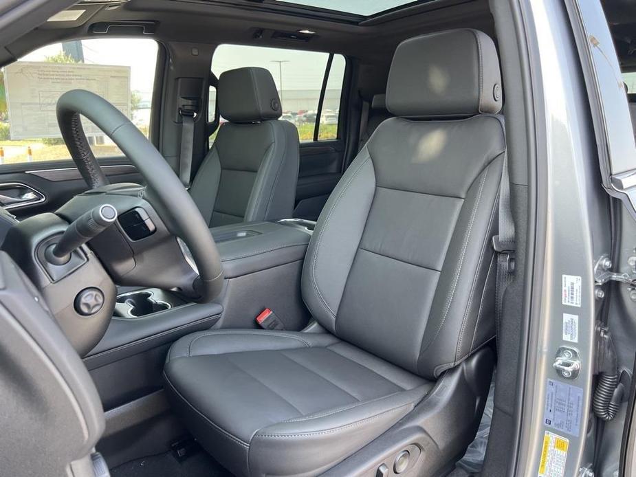 new 2024 Chevrolet Suburban car, priced at $68,291