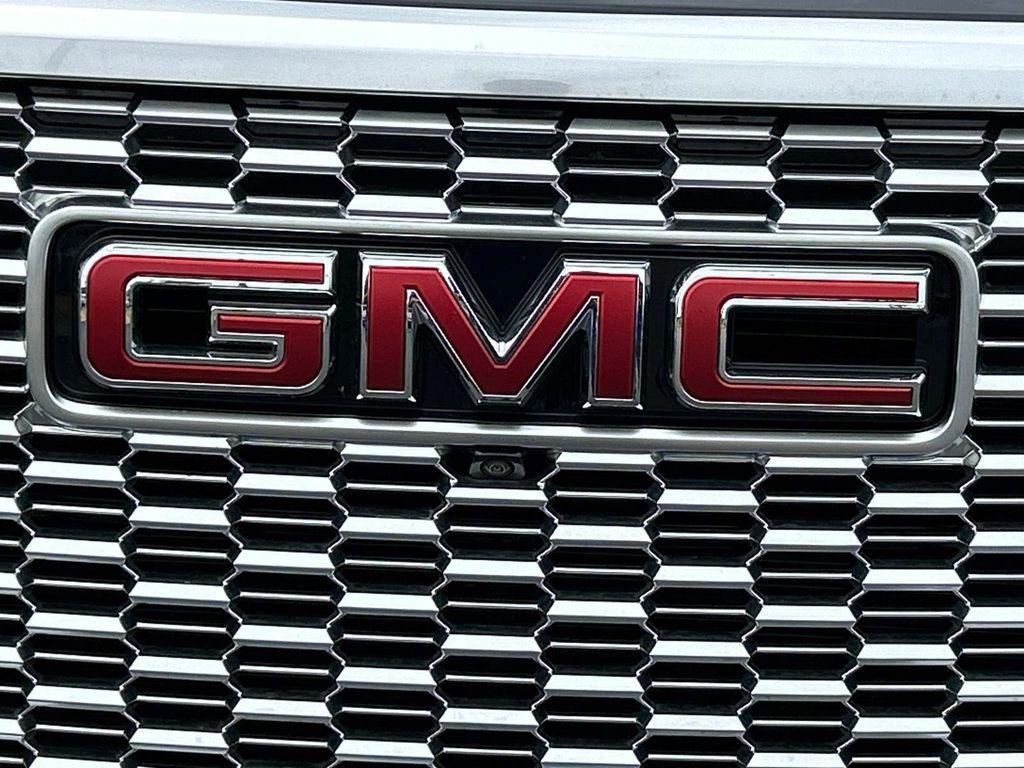 used 2023 GMC Yukon car, priced at $65,957