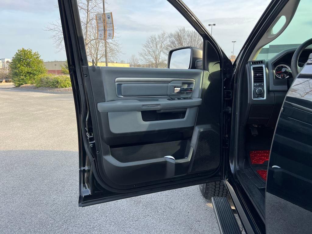 used 2019 Ram 1500 Classic car, priced at $20,569