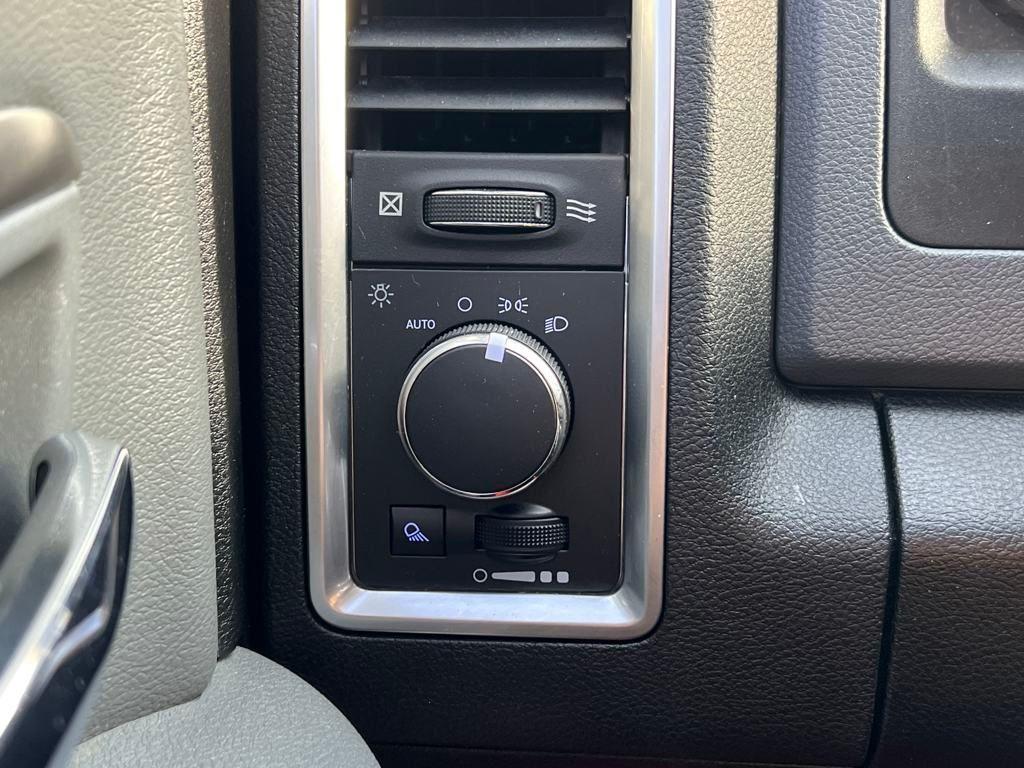 used 2019 Ram 1500 Classic car, priced at $20,569