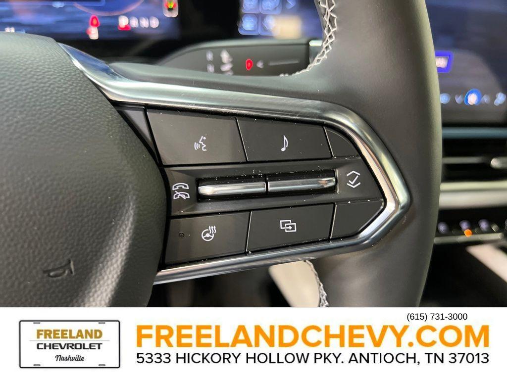 new 2025 Chevrolet Equinox EV car, priced at $45,190