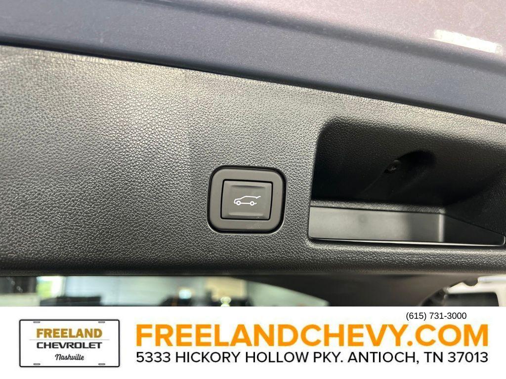 new 2025 Chevrolet Equinox EV car, priced at $45,190