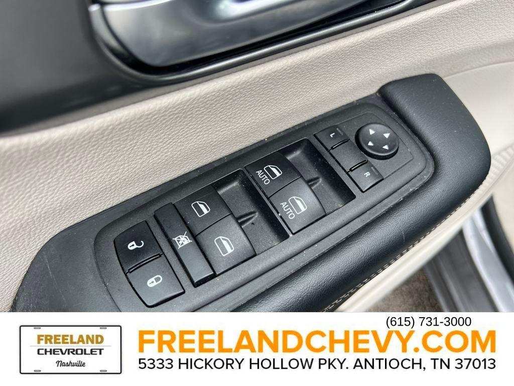 used 2023 Chrysler Pacifica car, priced at $21,500