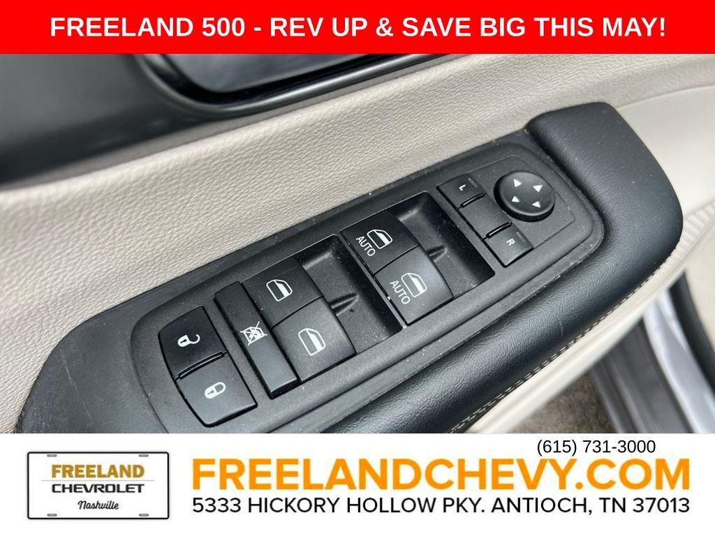 used 2023 Chrysler Pacifica car, priced at $21,756