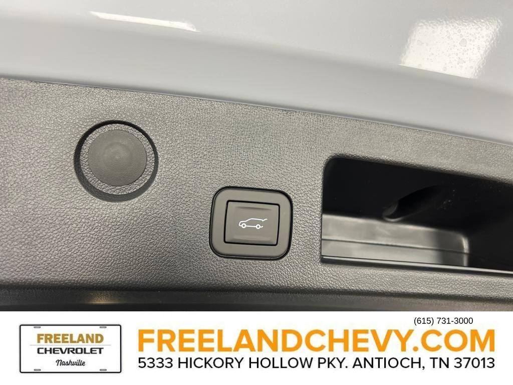 new 2026 Chevrolet Equinox car, priced at $33,728