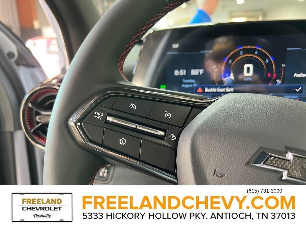 new 2026 Chevrolet Equinox car, priced at $33,728