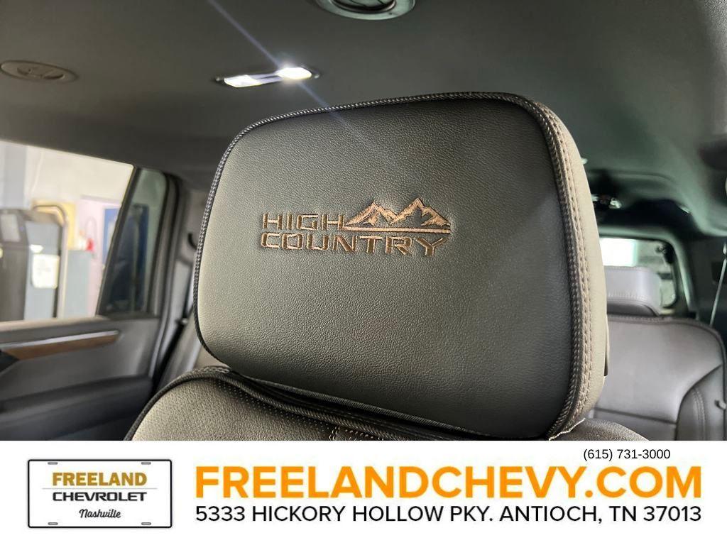 new 2025 Chevrolet Suburban car, priced at $81,352