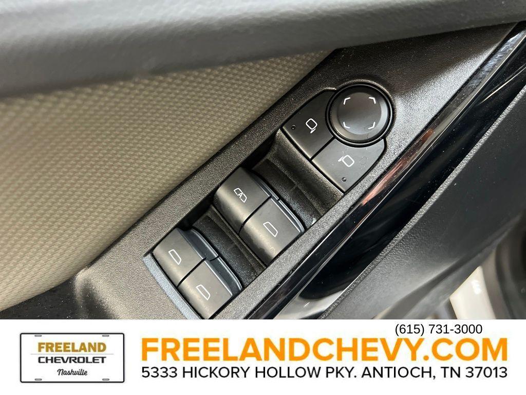 used 2025 Chevrolet Equinox car, priced at $26,218