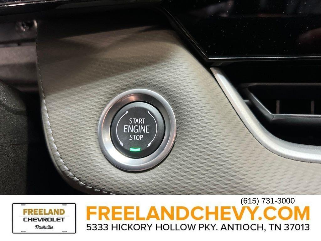 used 2025 Chevrolet Equinox car, priced at $24,493