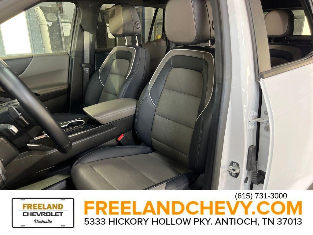used 2025 Chevrolet Equinox car, priced at $26,218