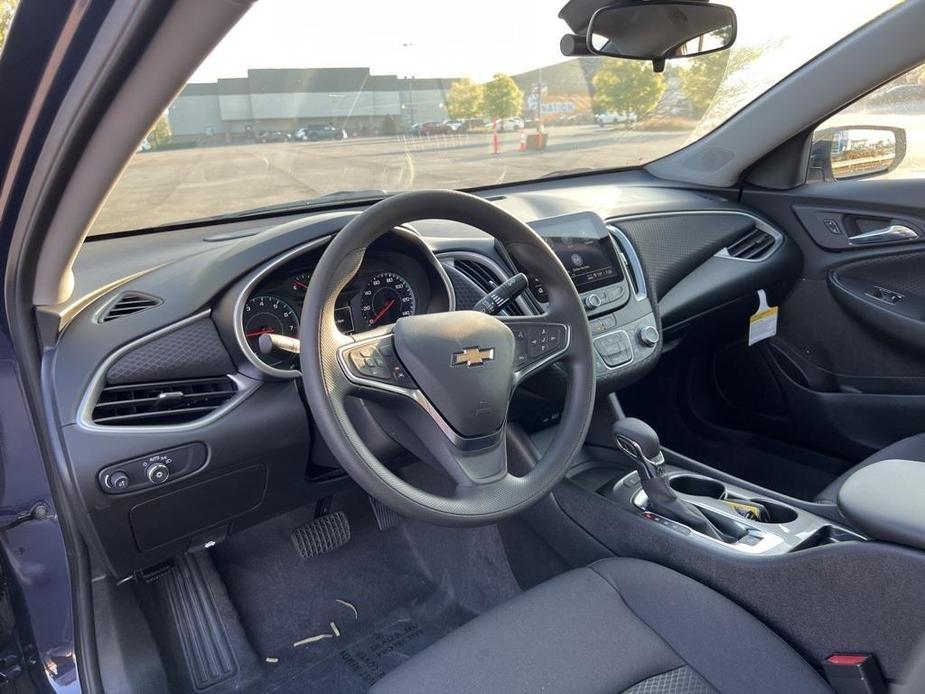 new 2025 Chevrolet Malibu car, priced at $24,035