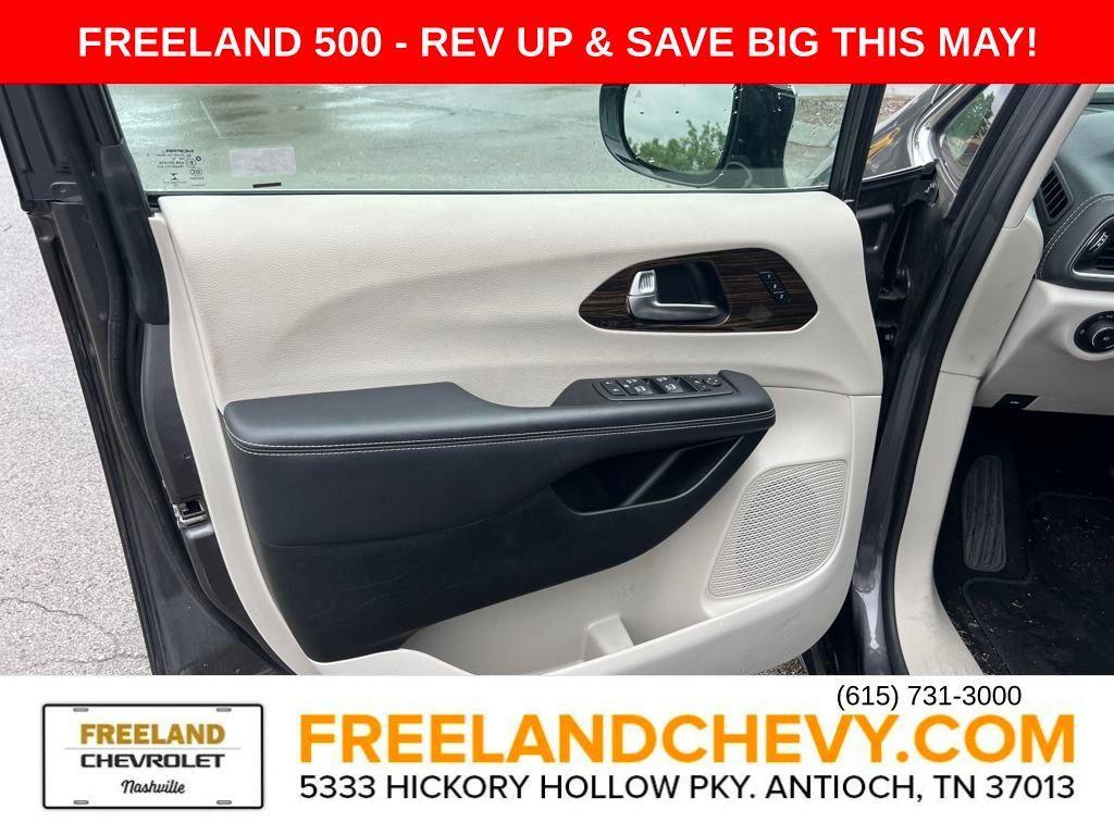 used 2023 Chrysler Pacifica car, priced at $28,880