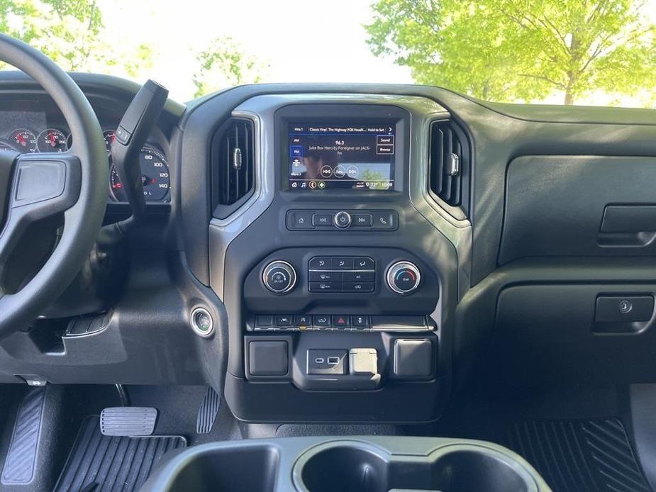 new 2024 Chevrolet Silverado 1500 car, priced at $41,335