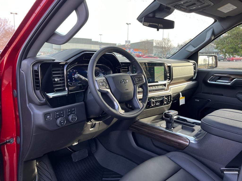 new 2025 Chevrolet Silverado 1500 car, priced at $62,443