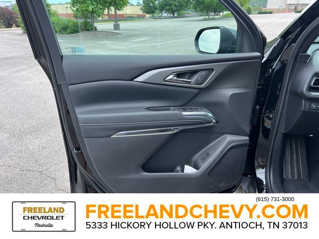 new 2025 Chevrolet Traverse car, priced at $42,135