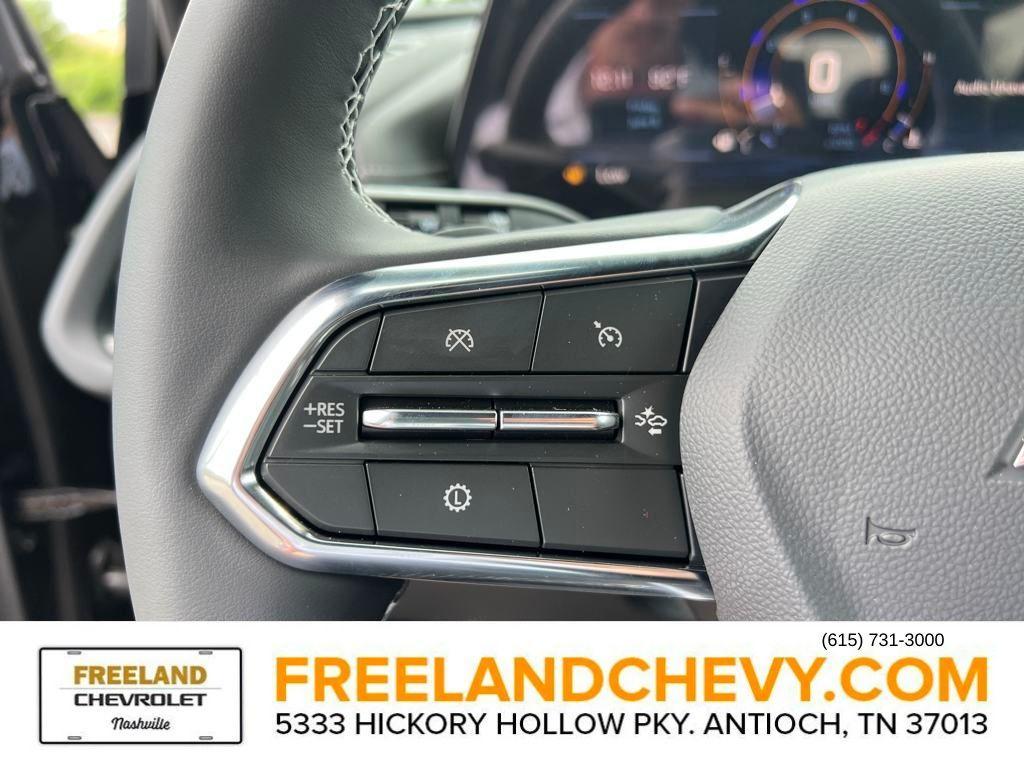 new 2025 Chevrolet Traverse car, priced at $42,135