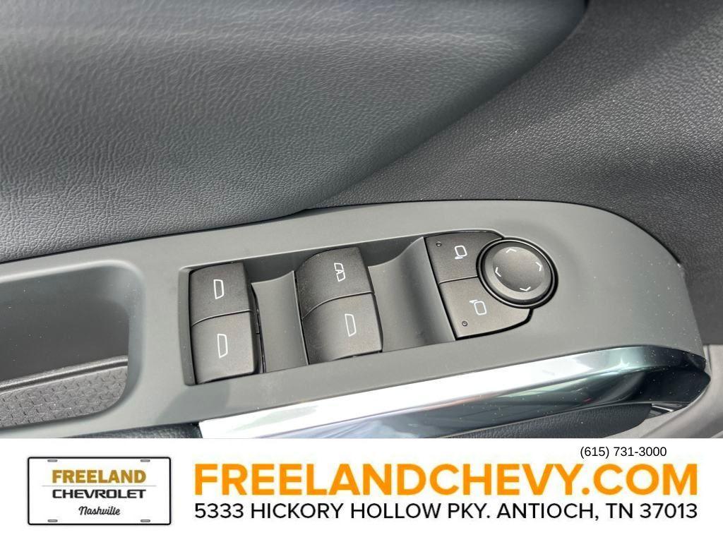 new 2025 Chevrolet Traverse car, priced at $42,135