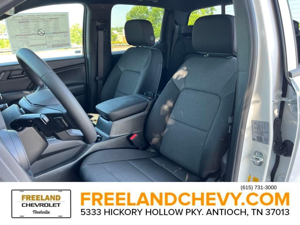 new 2025 Chevrolet Colorado car, priced at $32,960