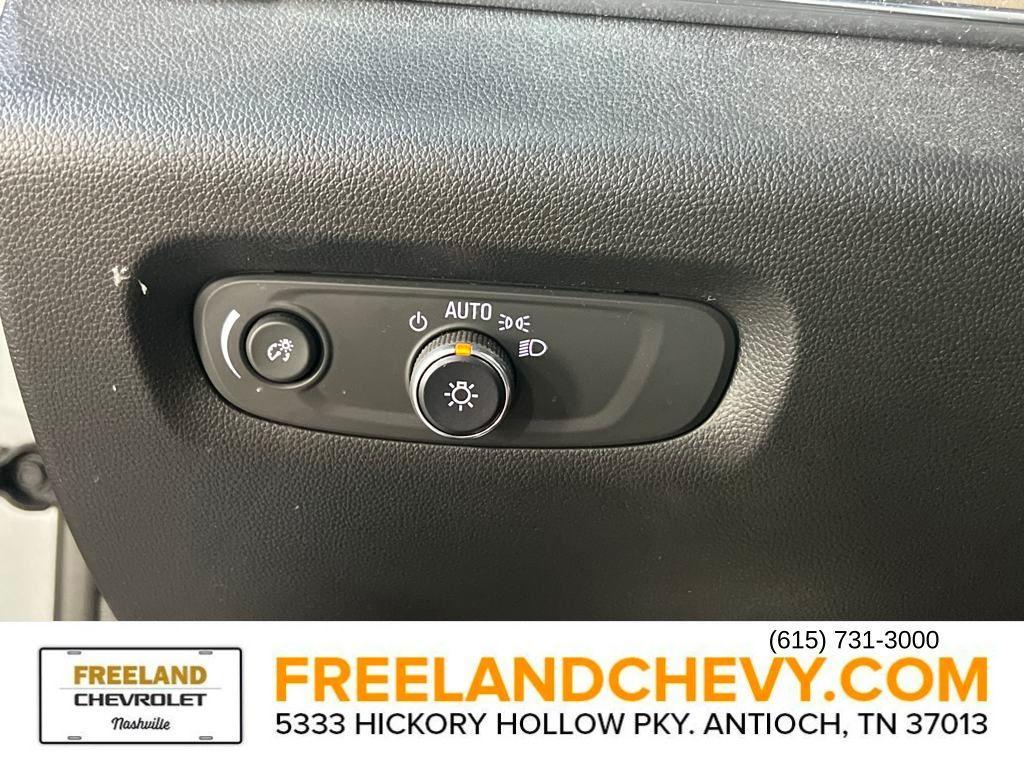 used 2023 Chevrolet Traverse car, priced at $25,586