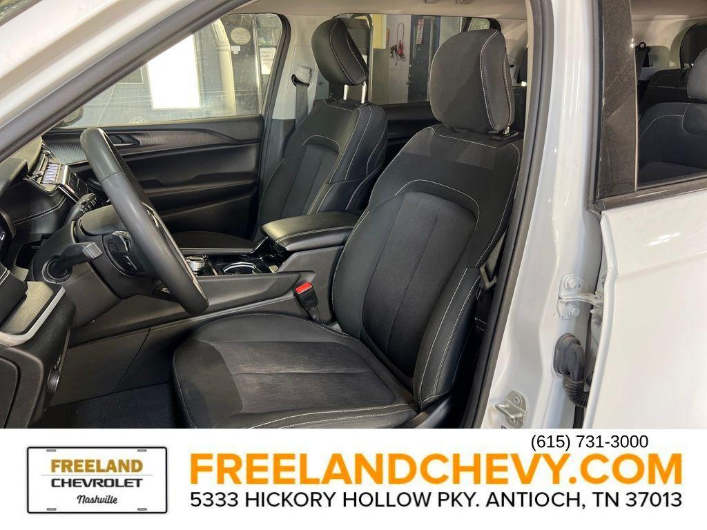 used 2023 Jeep Grand Cherokee L car, priced at $21,844