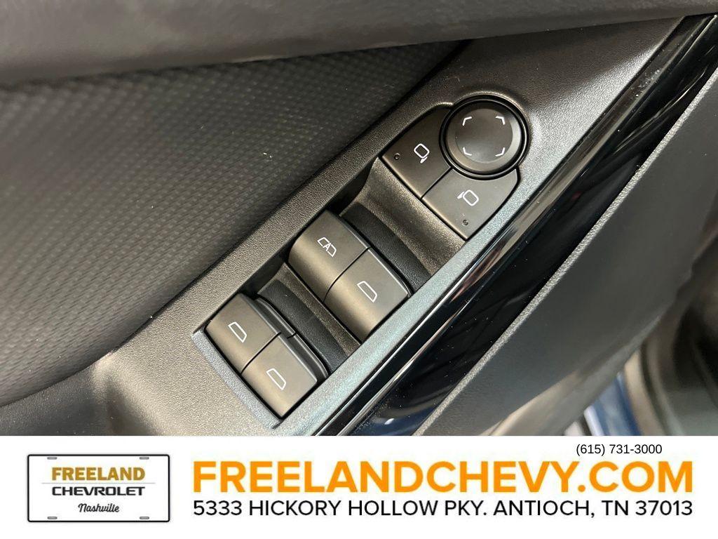 new 2026 Chevrolet Equinox car, priced at $30,117
