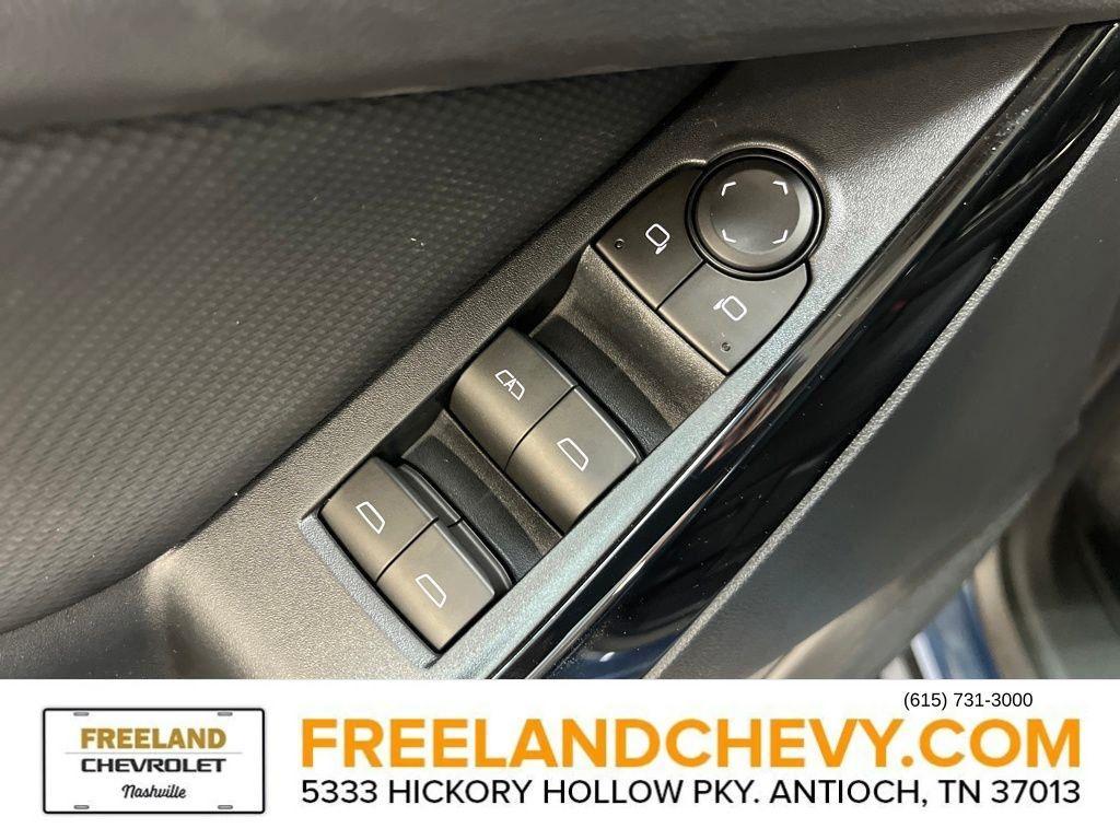 new 2026 Chevrolet Equinox car, priced at $29,490