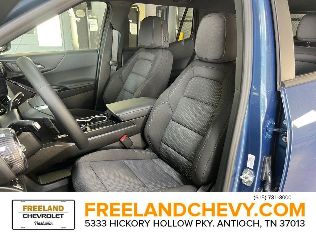 new 2026 Chevrolet Equinox car, priced at $30,117